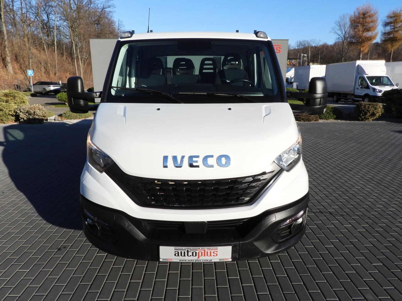 IVECO DAILY 35S14 STAKE BODY DOUBLE CABIN DOKA 7 SEATS CRUISE CONTROL AIR CONDITIONING 140HP - Xe tải van: hình 5 IVECO DAILY 35S14 STAKE BODY DOUBLE CABIN DOKA 7 SEATS CRUISE CONTROL AIR CONDITIONING 140HP - Xe tải van: hình 5