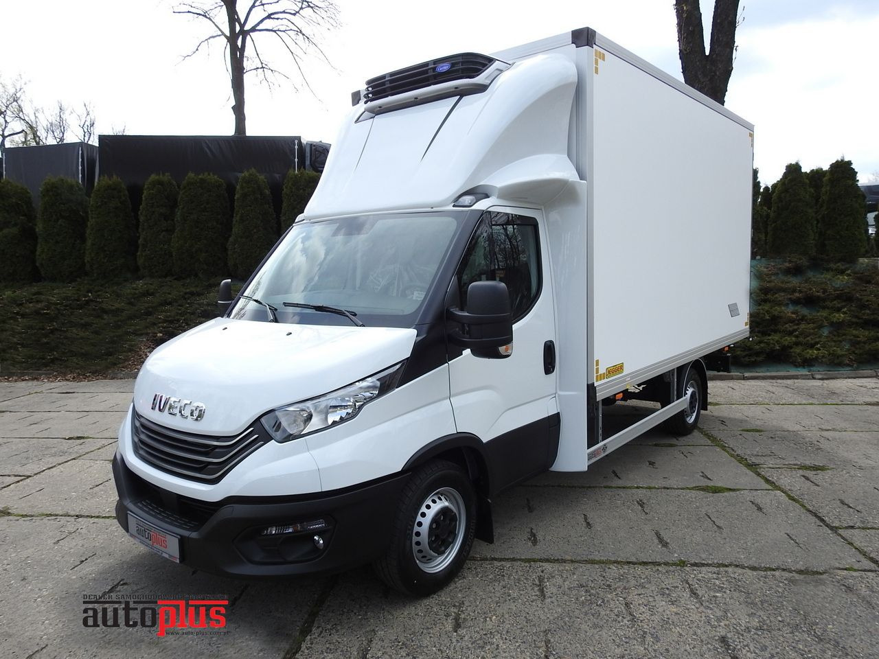 IVECO DAILY 35S16 NEW REGRIGERATOR BOX -10*C 8 PALLETS HEATING FUNCTION POWER SUPPLY 230V CRUISE CONTROL AIR CONDITIONING 160HP - Xe van đông lạnh: hình 1 IVECO DAILY 35S16 NEW REGRIGERATOR BOX -10*C 8 PALLETS HEATING FUNCTION POWER SUPPLY 230V CRUISE CONTROL AIR CONDITIONING 160HP - Xe van đông lạnh: hình 1