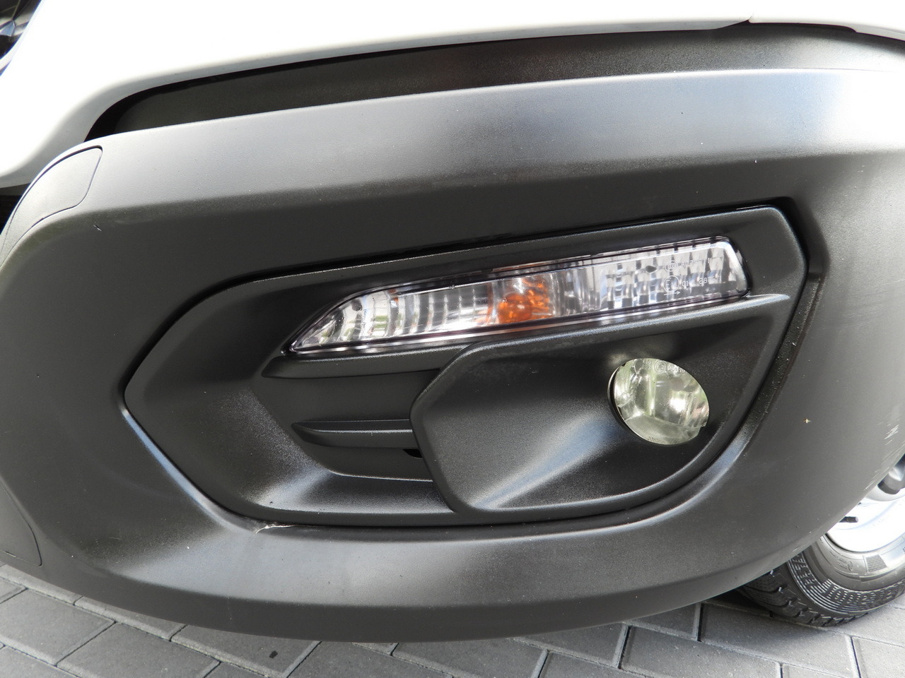 Xe tải nhỏ phẳng IVECO DAILY 35S16 STAKE BODY 10 PALLETS CRUISE CONTROL AIR CONDITIONING 160HP: hình 19 Xe tải nhỏ phẳng IVECO DAILY 35S16 STAKE BODY 10 PALLETS CRUISE CONTROL AIR CONDITIONING 160HP: hình 19