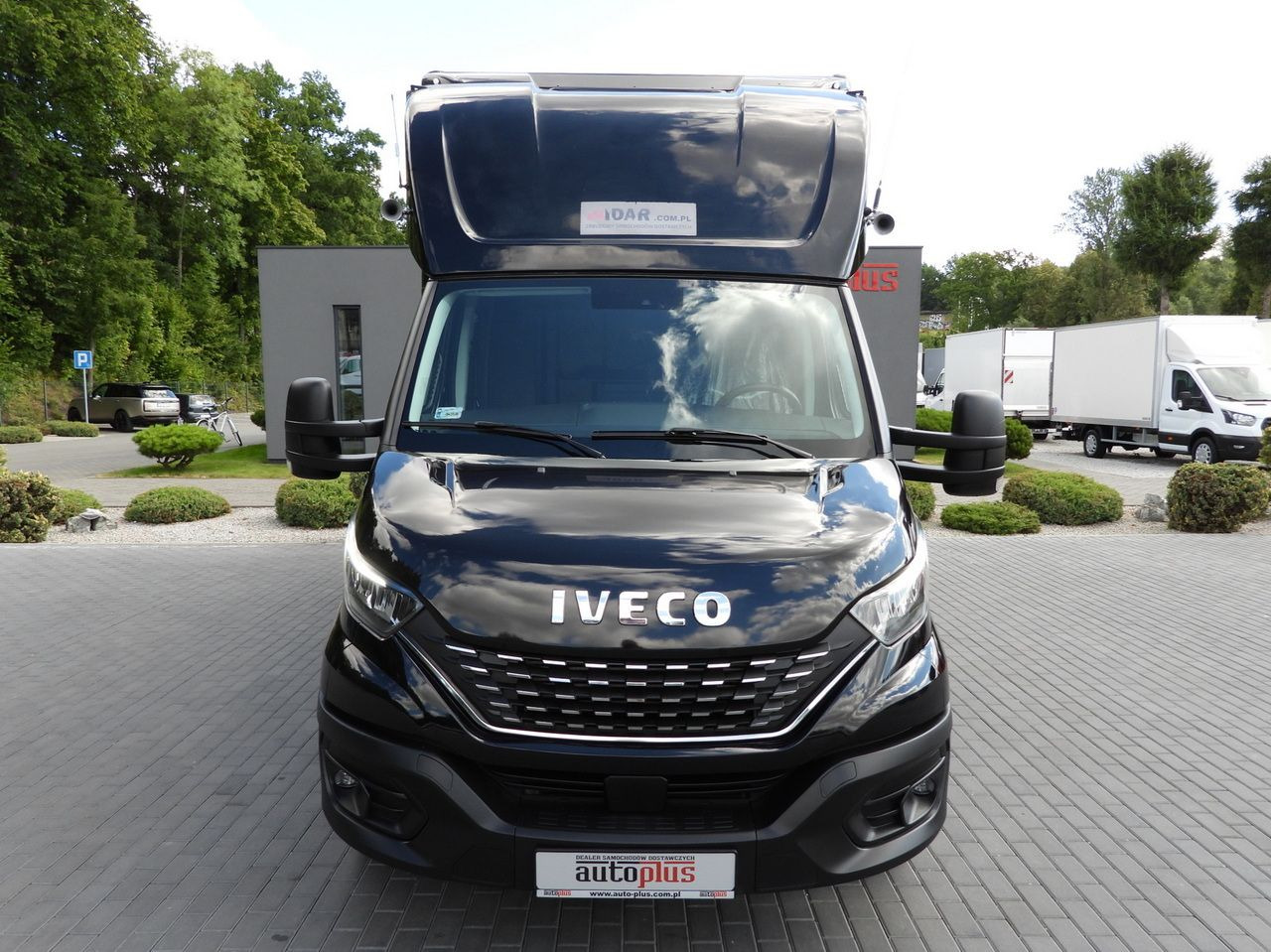 IVECO DAILY 35S18 BOX LIFT 8 PALLETS WEBASTO CRUISE CONTROL NAVIGATION LED LIGHTS PNEUMATICS AIR CONDITIONING 180HP - Xe tải nhỏ thùng kín: hình 5 IVECO DAILY 35S18 BOX LIFT 8 PALLETS WEBASTO CRUISE CONTROL NAVIGATION LED LIGHTS PNEUMATICS AIR CONDITIONING 180HP - Xe tải nhỏ thùng kín: hình 5
