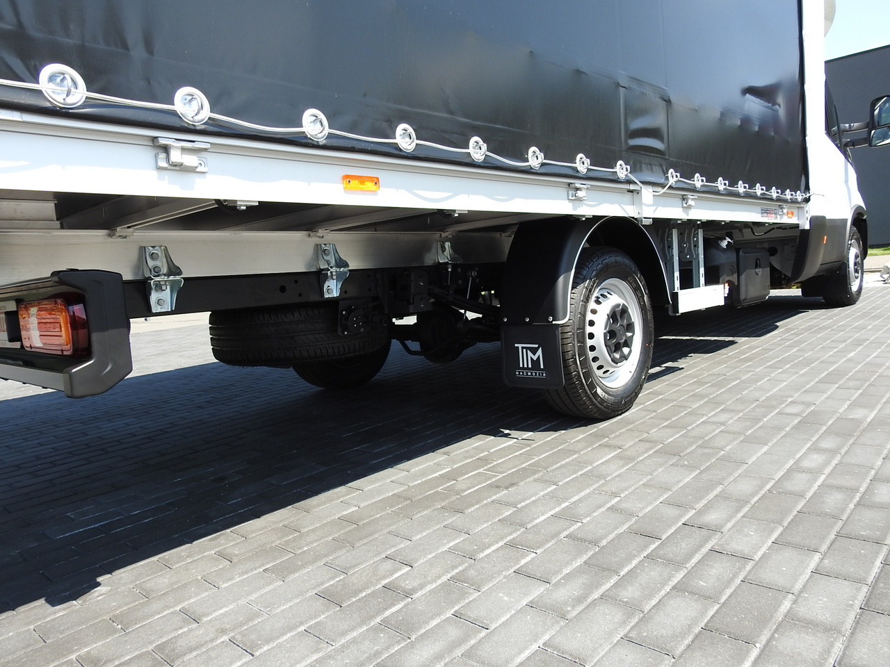 Xe van thùng mui bạt mới IVECO DAILY 35S18 NEW TARPAULIN 8 PALLETS CRUISE CONTROL NAVIGATION LED LIGHTS AUTOMATIC TRANSMISSION HI-MATIC MANUFACTURERS WARRANTY  180HP: hình 18