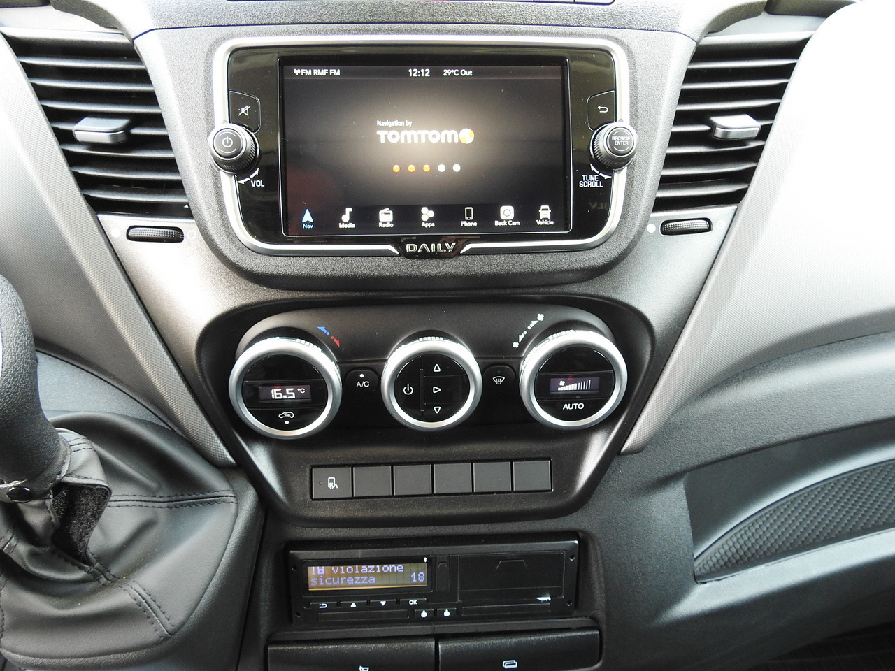 Xe van thùng mui bạt mới IVECO DAILY 35S18 NEW TARPAULIN 8 PALLETS CRUISE CONTROL NAVIGATION LED LIGHTS AUTOMATIC TRANSMISSION HI-MATIC MANUFACTURERS WARRANTY  180HP: hình 42