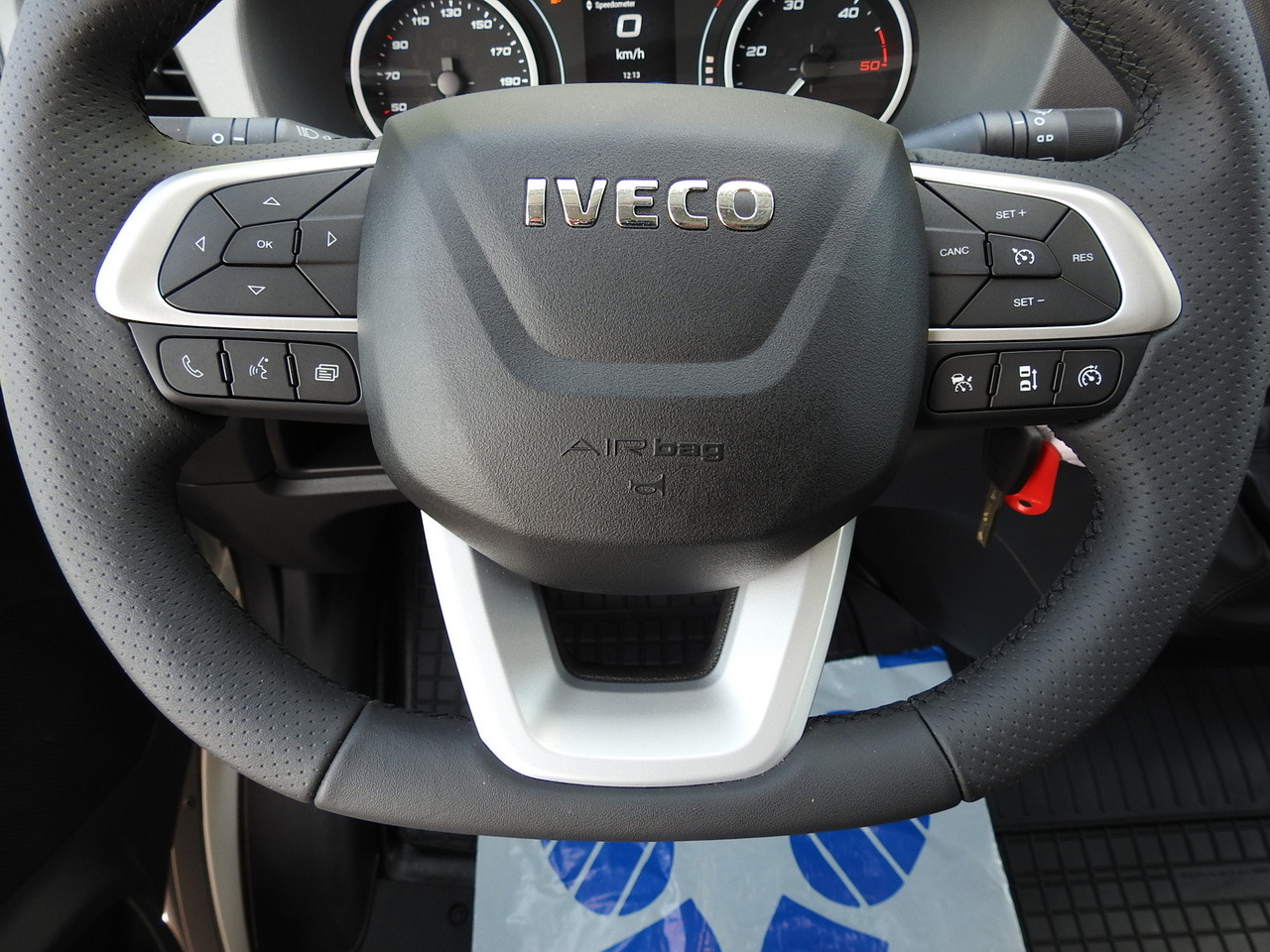 Xe van thùng mui bạt mới IVECO DAILY 35S18 NEW TARPAULIN 8 PALLETS CRUISE CONTROL NAVIGATION LED LIGHTS AUTOMATIC TRANSMISSION HI-MATIC MANUFACTURERS WARRANTY  180HP: hình 35