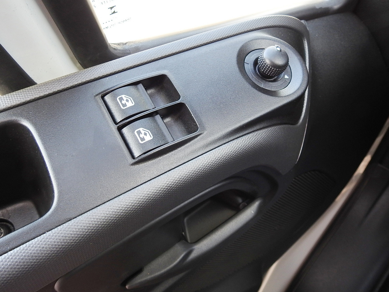 Xe van thùng mui bạt mới IVECO DAILY 35S18 NEW TARPAULIN 8 PALLETS CRUISE CONTROL NAVIGATION LED LIGHTS AUTOMATIC TRANSMISSION HI-MATIC MANUFACTURERS WARRANTY  180HP: hình 32