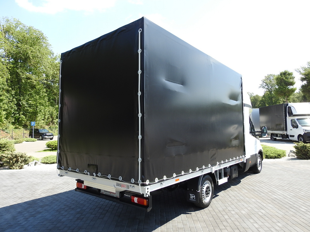 IVECO DAILY 35S18 NEW TARPAULIN 8 PALLETS CRUISE CONTROL NAVIGATION LED LIGHTS AUTOMATIC TRANSMISSION HI-MATIC MANUFACTURERS WARRANTY 180HP - Xe van thùng mui bạt: hình 3 IVECO DAILY 35S18 NEW TARPAULIN 8 PALLETS CRUISE CONTROL NAVIGATION LED LIGHTS AUTOMATIC TRANSMISSION HI-MATIC MANUFACTURERS WARRANTY 180HP - Xe van thùng mui bạt: hình 3