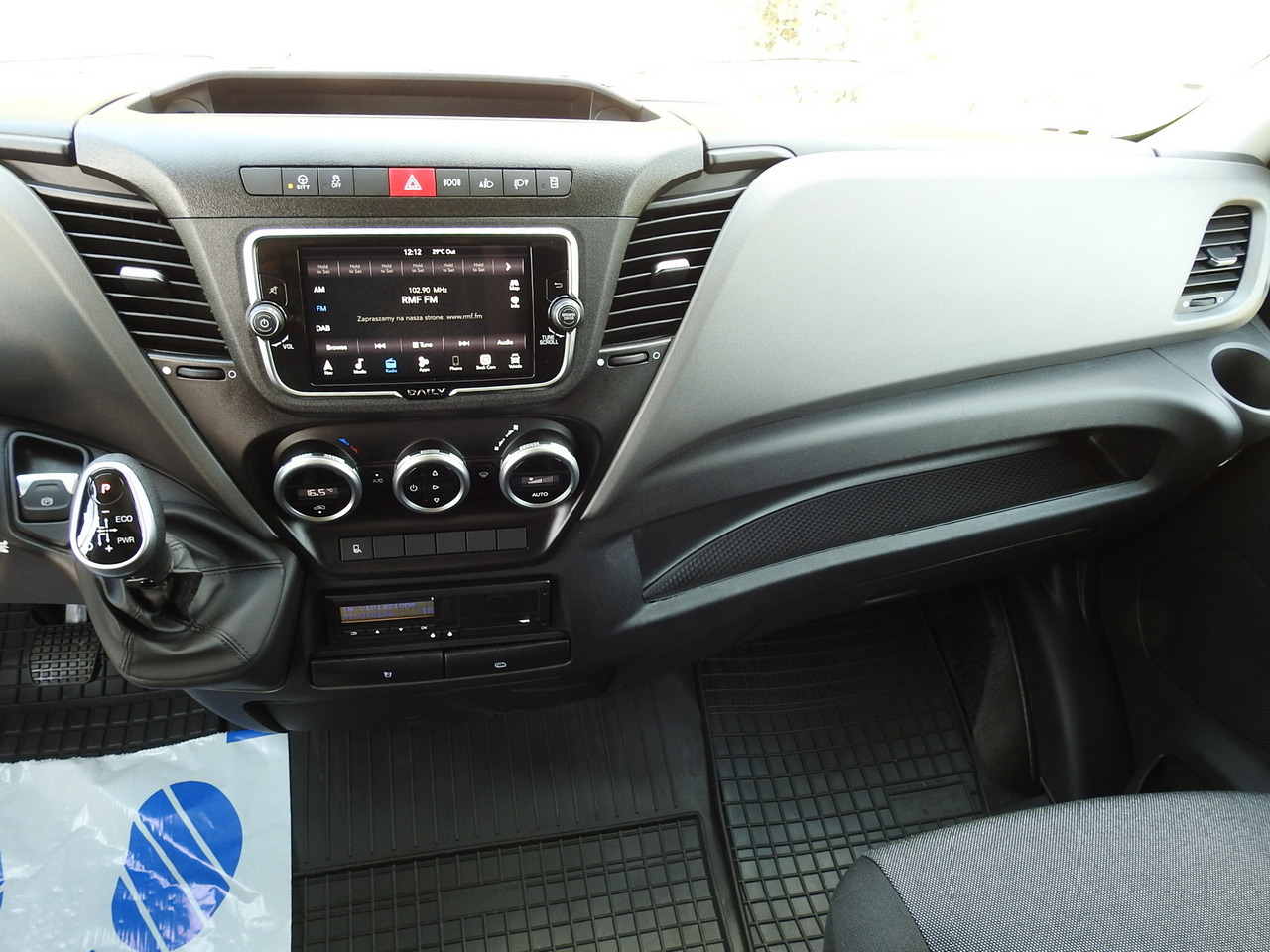 Xe van thùng mui bạt mới IVECO DAILY 35S18 NEW TARPAULIN 8 PALLETS CRUISE CONTROL NAVIGATION LED LIGHTS AUTOMATIC TRANSMISSION HI-MATIC MANUFACTURERS WARRANTY  180HP: hình 40