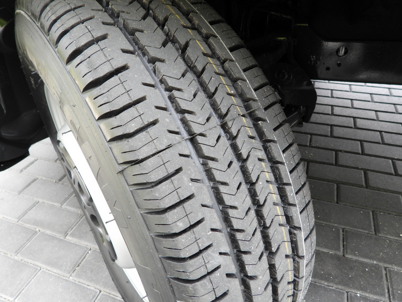Xe van thùng mui bạt IVECO DAILY  35S18 TARPAULIN 10 PALLETS WEBASTO CRUISE CONTROL AIR CONDITIONING  180HP: hình 24