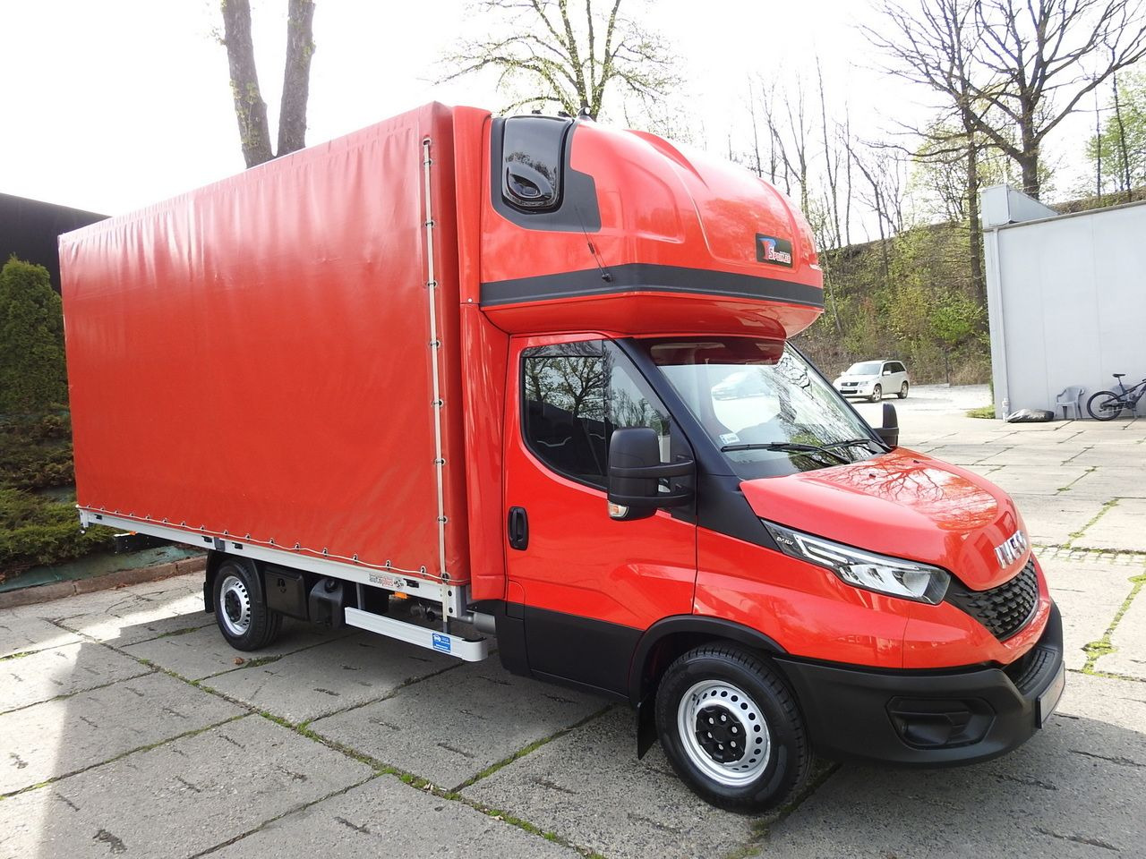 IVECO DAILY 35S18 TARPAULIN 10 PALLETS WEBASTO CRUISE CONTROL LED LIGHTS AIR CONDITIONING 180HP - Xe van thùng mui bạt: hình 4 IVECO DAILY 35S18 TARPAULIN 10 PALLETS WEBASTO CRUISE CONTROL LED LIGHTS AIR CONDITIONING 180HP - Xe van thùng mui bạt: hình 4