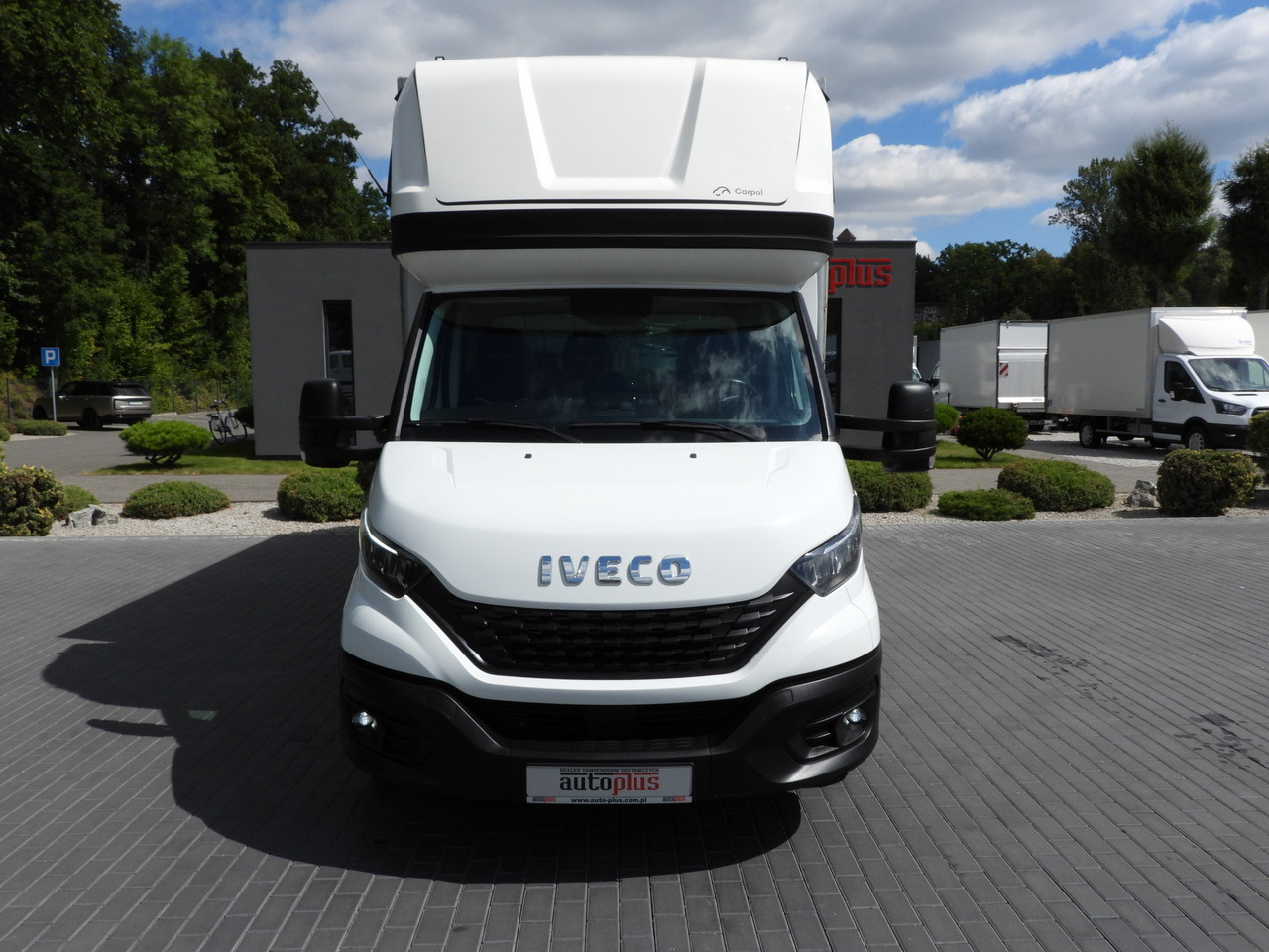 IVECO DAILY 35S18 TARPAULIN 10 PALLETS WEBASTO CRUISE CONTROL NAVIGATION LED LIGHTS AIR CONDITIONING 180HP - Xe van thùng mui bạt: hình 5 IVECO DAILY 35S18 TARPAULIN 10 PALLETS WEBASTO CRUISE CONTROL NAVIGATION LED LIGHTS AIR CONDITIONING 180HP - Xe van thùng mui bạt: hình 5