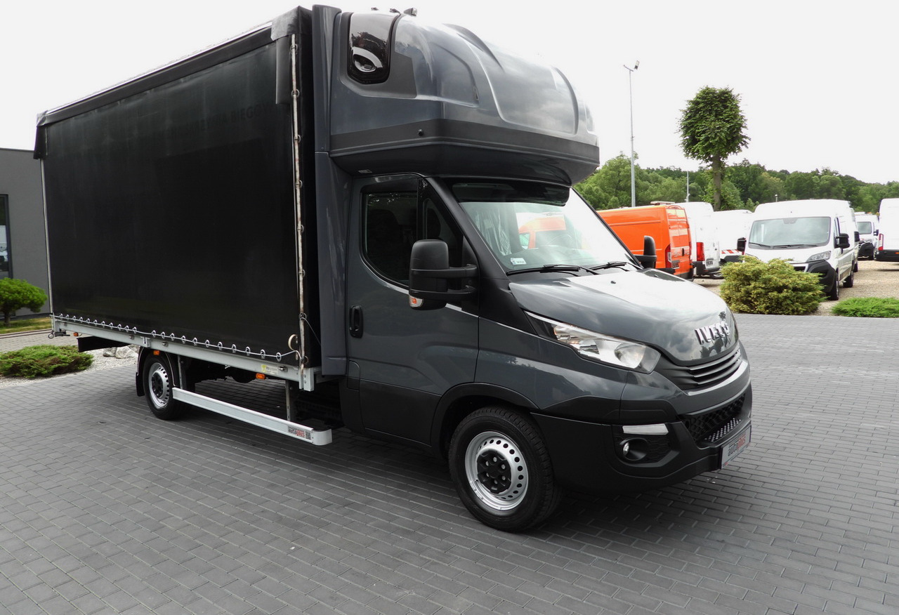 IVECO DAILY 35S18 TARPAULIN 10 PALLETS WEBASTO CRUISE CONTROL PNEUMATICS AUTOMATIC TRANSMISSION HI-MATIC AIR CONDITIONING 180HP - Xe van thùng mui bạt: hình 4 IVECO DAILY 35S18 TARPAULIN 10 PALLETS WEBASTO CRUISE CONTROL PNEUMATICS AUTOMATIC TRANSMISSION HI-MATIC AIR CONDITIONING 180HP - Xe van thùng mui bạt: hình 4