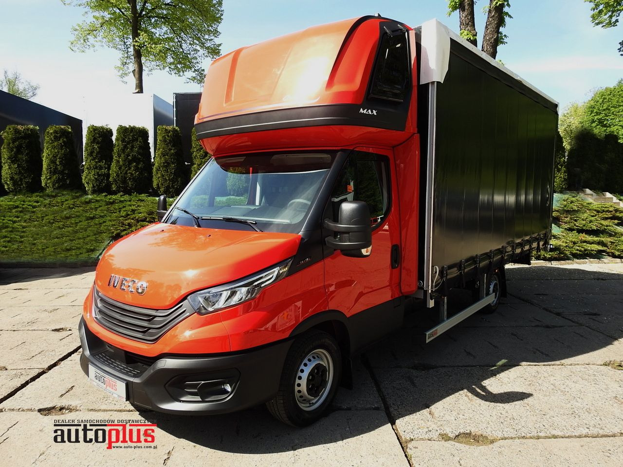 IVECO DAILY NEW TARPAULIN 10 PALLETS WEBASTO CRUISE CONTROL NAVIGATION AIR CONDITIONING LED LIGHTS 180HP - Xe van thùng mui bạt: hình 1 IVECO DAILY NEW TARPAULIN 10 PALLETS WEBASTO CRUISE CONTROL NAVIGATION AIR CONDITIONING LED LIGHTS 180HP - Xe van thùng mui bạt: hình 1