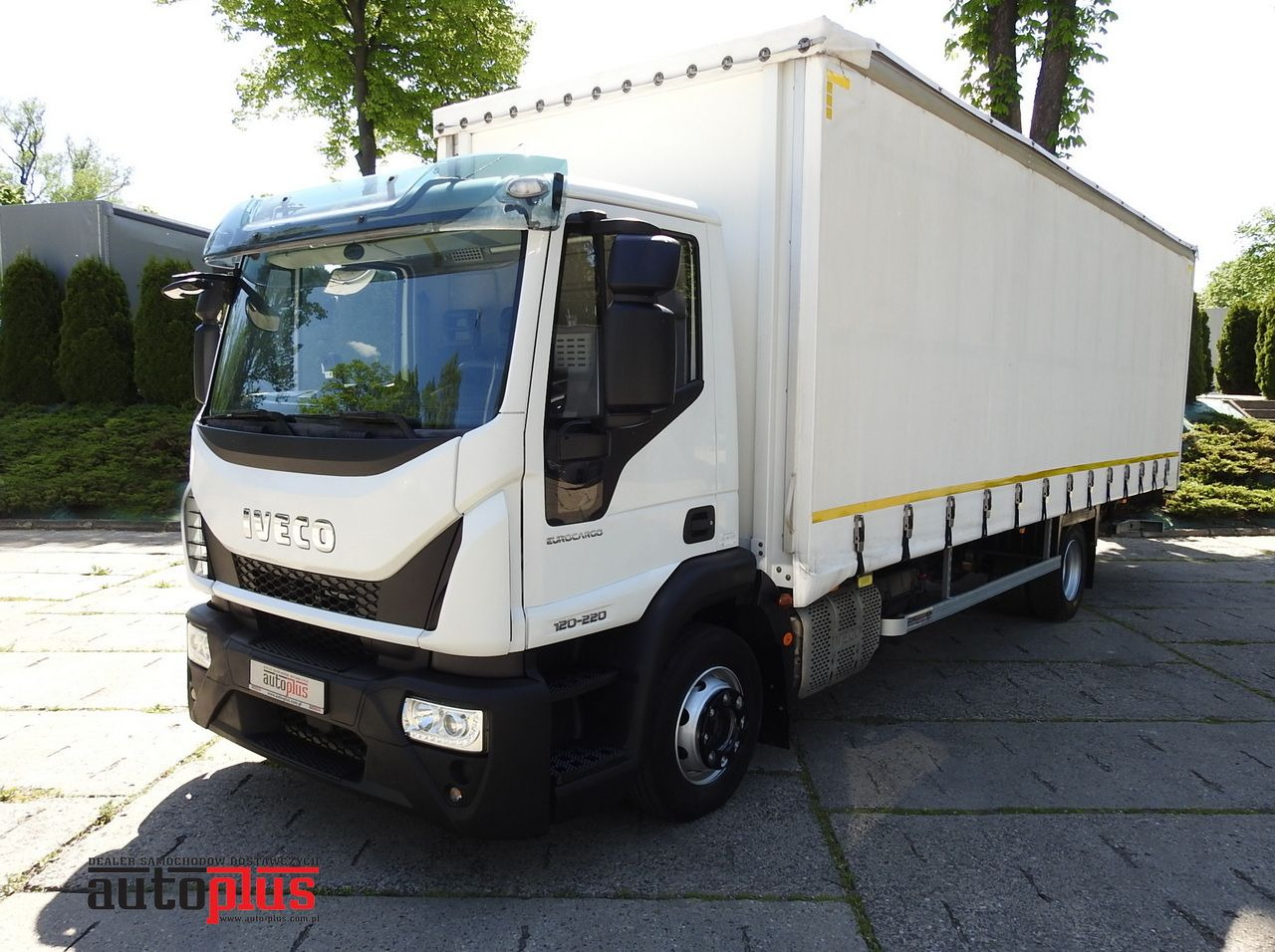IVECO EUROCARGO 120 - 220 TARPAULIN LIFT 20 PALLETS LED LIGHTS AUTOMATIC TRANSMISSION HI-MATIC TWIN WHEELS AIR CONDITIONING 220HP - Xe van thùng mui bạt: hình 1 IVECO EUROCARGO 120 - 220 TARPAULIN LIFT 20 PALLETS LED LIGHTS AUTOMATIC TRANSMISSION HI-MATIC TWIN WHEELS AIR CONDITIONING 220HP - Xe van thùng mui bạt: hình 1