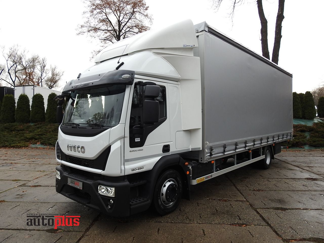 IVECO EUROCARGO 120-250 NEW TARPAULIN LIFT 18 PALLETS WEBASTO CRUISE CONTROL AIR CONDITIONING LED LIGHTS PNEUMATICS AUTOMATIC TRANSMISSION HI-MATIC 250HP - Xe van thùng mui bạt: hình 1 IVECO EUROCARGO 120-250 NEW TARPAULIN LIFT 18 PALLETS WEBASTO CRUISE CONTROL AIR CONDITIONING LED LIGHTS PNEUMATICS AUTOMATIC TRANSMISSION HI-MATIC 250HP - Xe van thùng mui bạt: hình 1