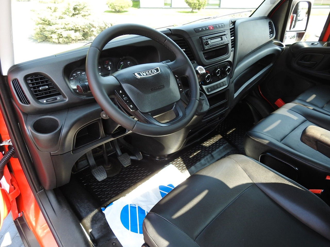 Iveco DAILY 35C13 KIPPER TEMPOMAT A/C ZWILLINGSRÄDER - Xe ben nhỏ: hình 2 Iveco DAILY 35C13 KIPPER TEMPOMAT A/C ZWILLINGSRÄDER - Xe ben nhỏ: hình 2