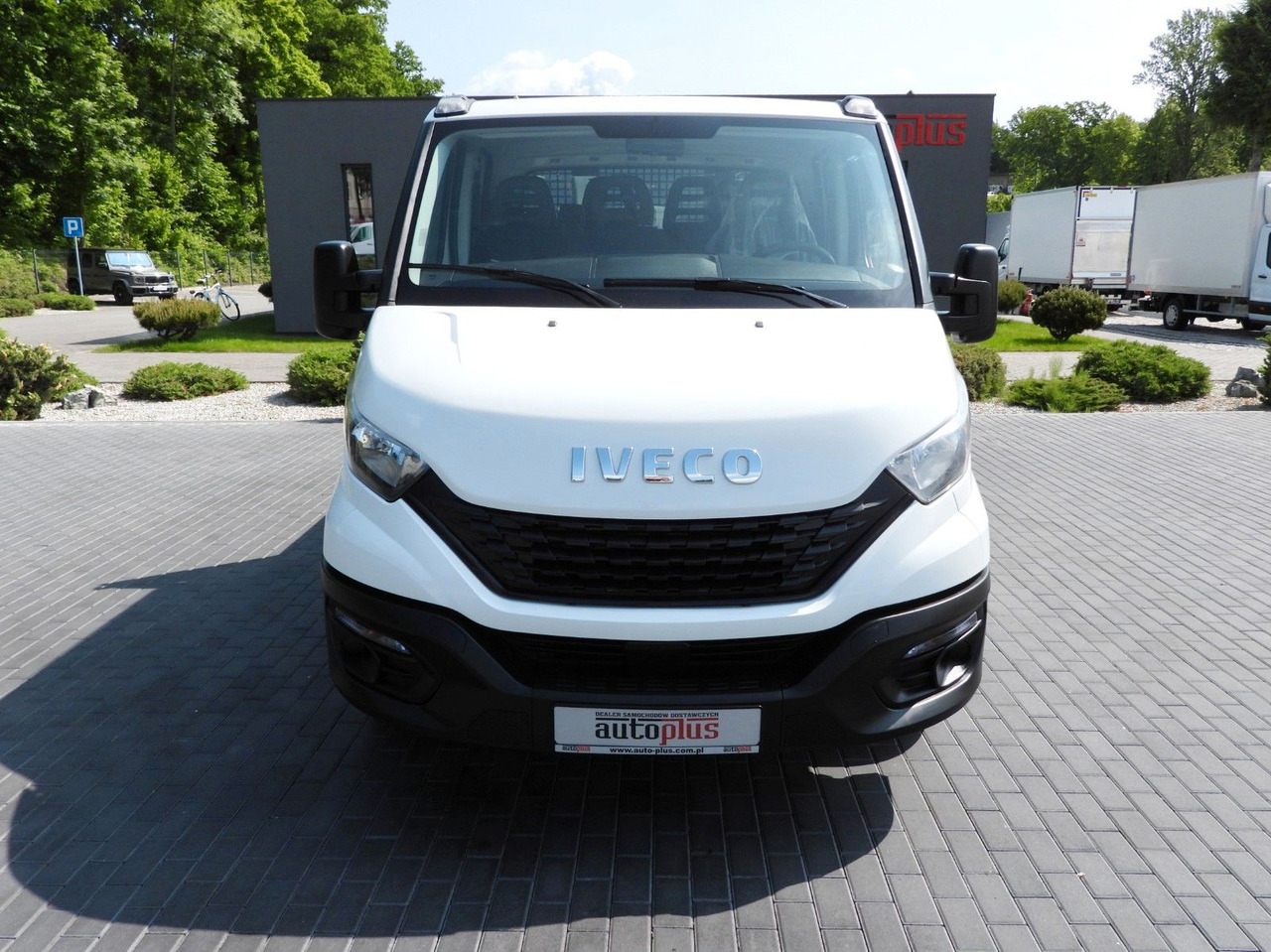 Iveco DAILY 35S12 PRITSCHE DOPPELKABINE DOKA 7 SITZE - Xe tải nhỏ phẳng, Xe tải van: hình 5 Iveco DAILY 35S12 PRITSCHE DOPPELKABINE DOKA 7 SITZE - Xe tải nhỏ phẳng, Xe tải van: hình 5