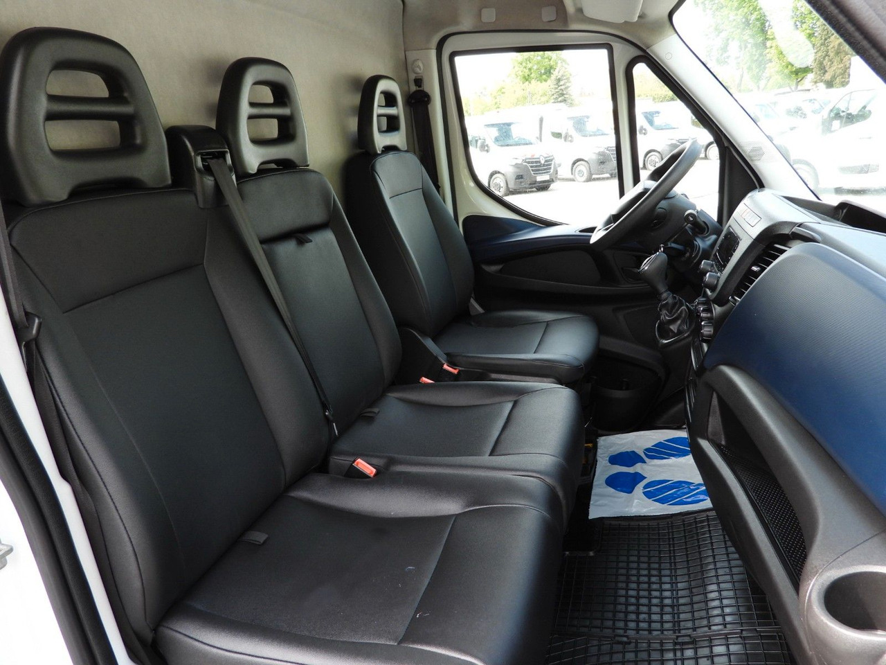 Cho thuê  Iveco DAILY 35S14 KÜHLKASTENWAGEN-10*C TEMPOMAT Iveco DAILY 35S14 KÜHLKASTENWAGEN-10*C TEMPOMAT: hình 30