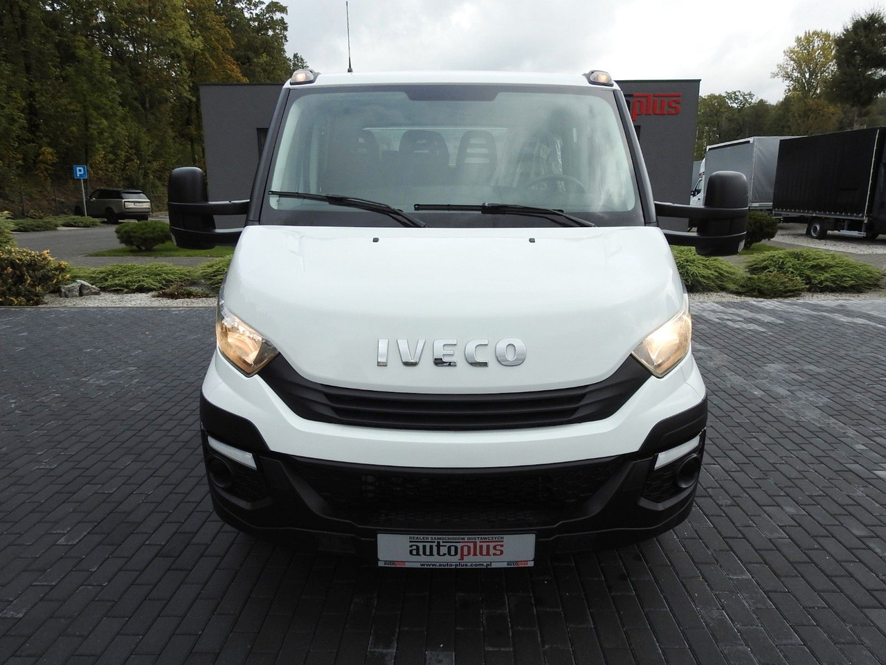 Iveco DAILY 35S15 PRITSCHE DOPPELKABINE DOKA 7 SITZE - Xe tải nhỏ phẳng, Xe tải van: hình 5 Iveco DAILY 35S15 PRITSCHE DOPPELKABINE DOKA 7 SITZE - Xe tải nhỏ phẳng, Xe tải van: hình 5