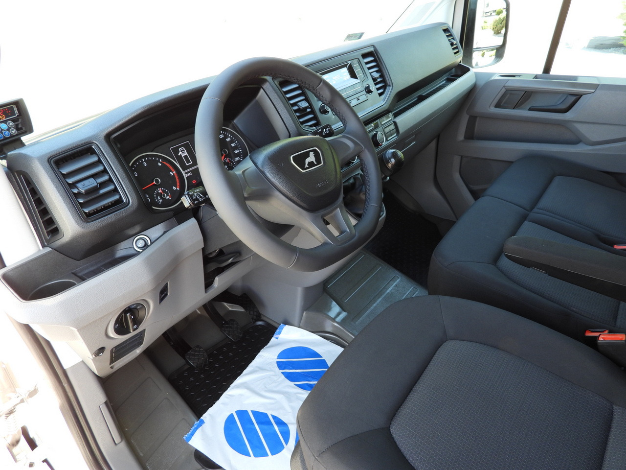 MAN TGE 3.140 REGRIGERATOR BOX -1*C 8 PALLETS HEATING FUNCTION CRUISE CONTROL PNEUMATICS AIR CONDITIONING 140HP - Xe van đông lạnh: hình 2 MAN TGE 3.140 REGRIGERATOR BOX -1*C 8 PALLETS HEATING FUNCTION CRUISE CONTROL PNEUMATICS AIR CONDITIONING 140HP - Xe van đông lạnh: hình 2