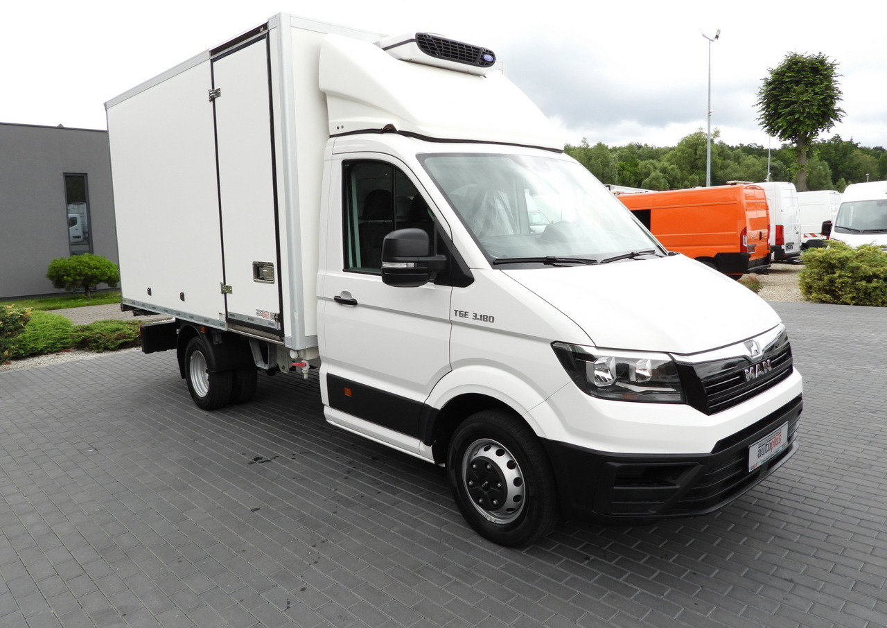 MAN TGE 3.180 REGRIGERATOR BOX 0*C CRUISE CONTROL TWIN WHEELS AIR CONDITIONING 180HP - Xe van đông lạnh: hình 4 MAN TGE 3.180 REGRIGERATOR BOX 0*C CRUISE CONTROL TWIN WHEELS AIR CONDITIONING 180HP - Xe van đông lạnh: hình 4