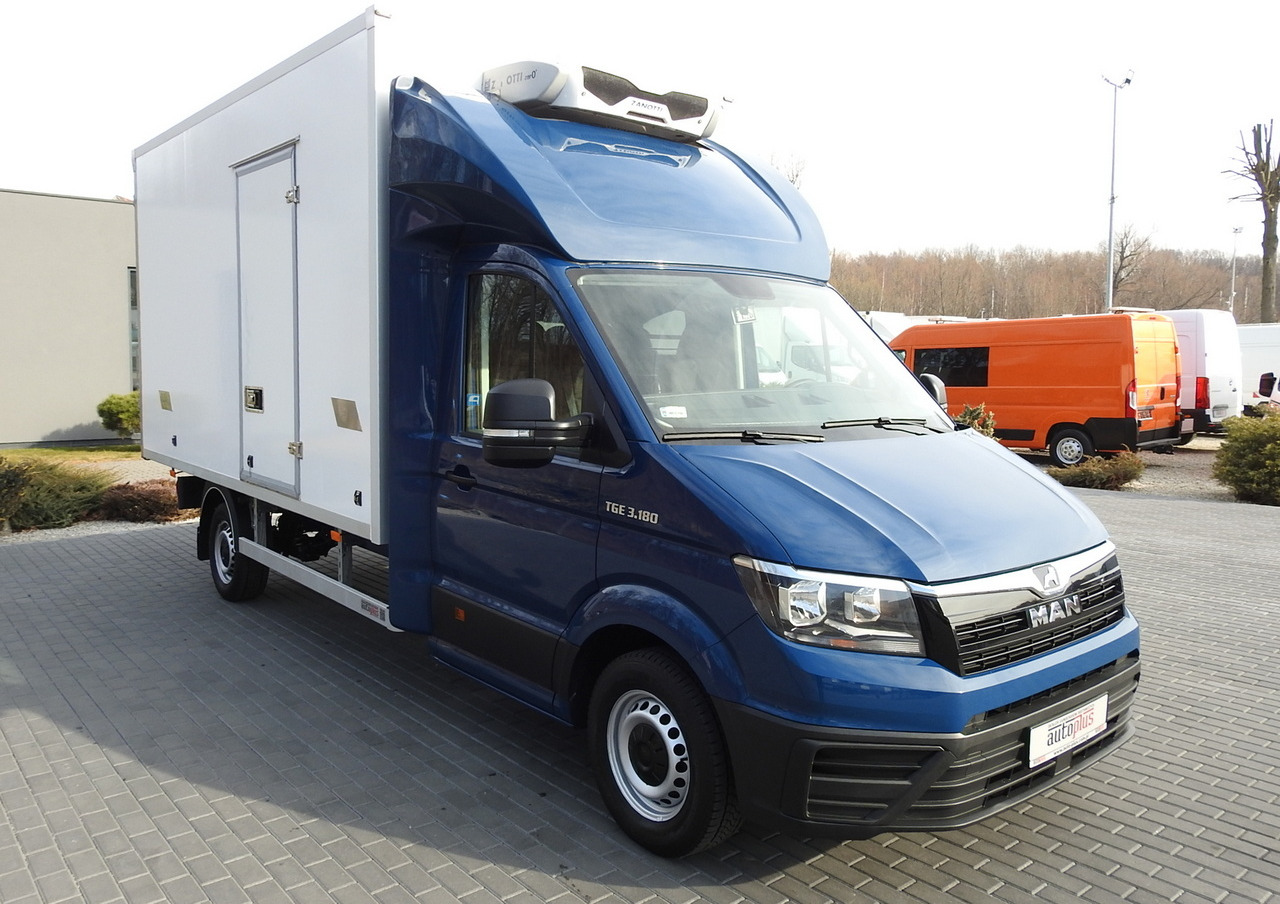MAN TGE 3.180 REGRIGERATOR BOX -5*C 8 PALLETS HEATING FUNCTION CRUISE CONTROL PNEUMATICS AIR CONDITIONING 180HP - Xe van đông lạnh: hình 4 MAN TGE 3.180 REGRIGERATOR BOX -5*C 8 PALLETS HEATING FUNCTION CRUISE CONTROL PNEUMATICS AIR CONDITIONING 180HP - Xe van đông lạnh: hình 4