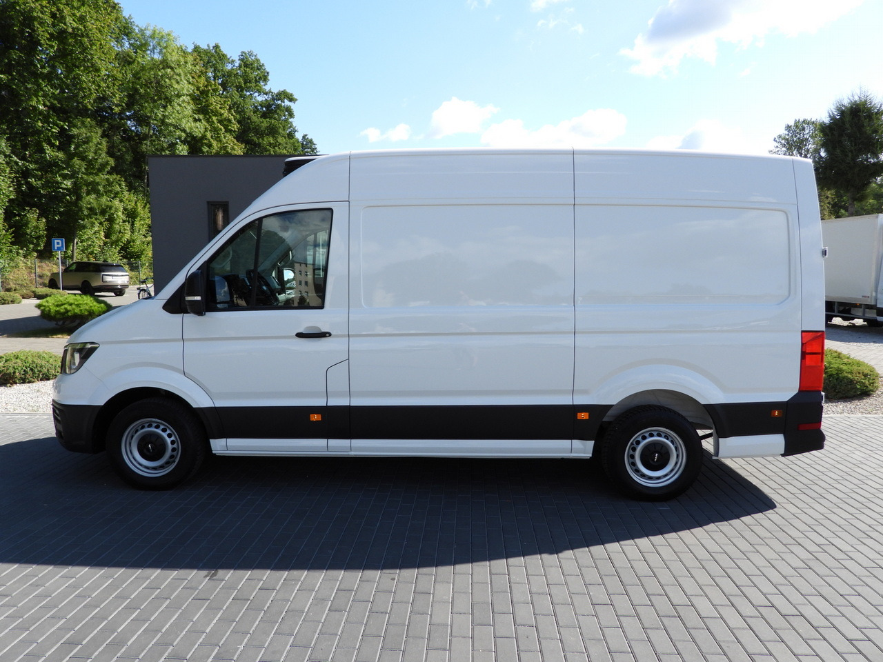 Xe van đông lạnh MAN TGE REFRIGERATOR VAN -5*C POWER SUPPLY 230V CRUISE CONTROL AUTOMATIC TRANSMISSION AIR CONDITIONING 180HP: hình 9 Xe van đông lạnh MAN TGE REFRIGERATOR VAN -5*C POWER SUPPLY 230V CRUISE CONTROL AUTOMATIC TRANSMISSION AIR CONDITIONING 180HP: hình 9