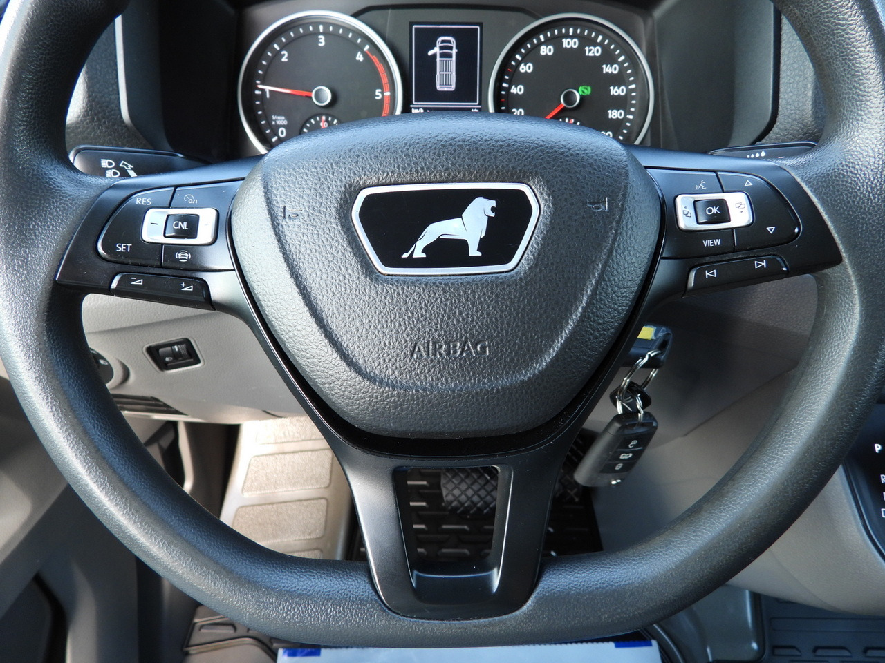 Xe van đông lạnh MAN TGE REFRIGERATOR VAN -5*C POWER SUPPLY 230V CRUISE CONTROL AUTOMATIC TRANSMISSION AIR CONDITIONING 180HP: hình 34 Xe van đông lạnh MAN TGE REFRIGERATOR VAN -5*C POWER SUPPLY 230V CRUISE CONTROL AUTOMATIC TRANSMISSION AIR CONDITIONING 180HP: hình 34