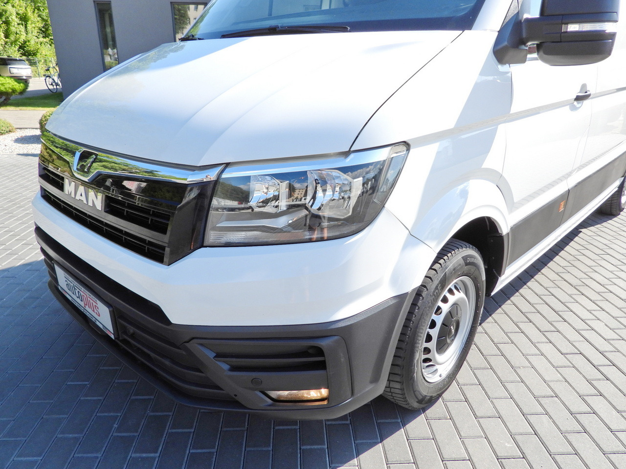 Xe van đông lạnh MAN TGE REFRIGERATOR VAN -5*C POWER SUPPLY 230V CRUISE CONTROL AUTOMATIC TRANSMISSION AIR CONDITIONING 180HP: hình 19 Xe van đông lạnh MAN TGE REFRIGERATOR VAN -5*C POWER SUPPLY 230V CRUISE CONTROL AUTOMATIC TRANSMISSION AIR CONDITIONING 180HP: hình 19