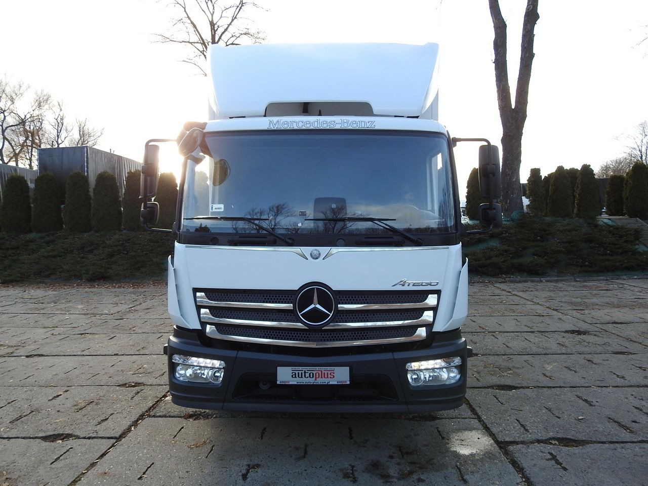 MERCEDES ATEGO 12.24 REGRIGERATOR BOX -10*C LIFT 16 PALLETS HEATING FUNCTION WEBASTO CRUISE CONTROL PNEUMATICS AIR CONDITIONING 240HP - Xe tải đông lạnh: hình 5 MERCEDES ATEGO 12.24 REGRIGERATOR BOX -10*C LIFT 16 PALLETS HEATING FUNCTION WEBASTO CRUISE CONTROL PNEUMATICS AIR CONDITIONING 240HP - Xe tải đông lạnh: hình 5