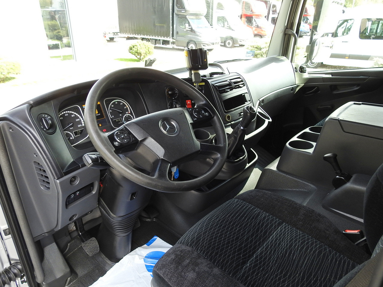 MERCEDES ATEGO 1221 TARPAULIN LIFT 16 PALLETS WEBASTO AIR CONDITIONING PNEUMATICS TWIN WHEELS 230HP - Xe van thùng mui bạt: hình 2 MERCEDES ATEGO 1221 TARPAULIN LIFT 16 PALLETS WEBASTO AIR CONDITIONING PNEUMATICS TWIN WHEELS 230HP - Xe van thùng mui bạt: hình 2