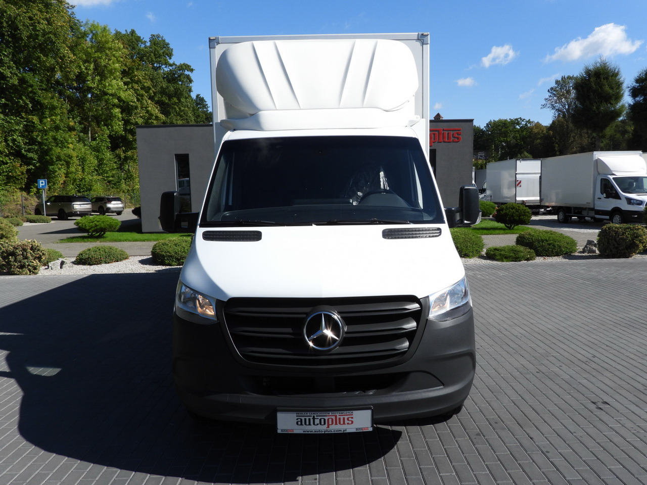 MERCEDES SPRINTER 315 BOX LIFT 8 PALLETS AIR CONDITIONING 150HP - Xe tải nhỏ thùng kín: hình 5 MERCEDES SPRINTER 315 BOX LIFT 8 PALLETS AIR CONDITIONING 150HP - Xe tải nhỏ thùng kín: hình 5