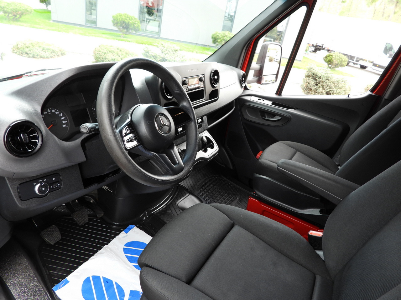 MERCEDES SPRINTER 316 8 PALLETS TARPAULIN LIFT CRUISE CONTROL AIR CONDITIONING 160HP - Xe van thùng mui bạt: hình 2 MERCEDES SPRINTER 316 8 PALLETS TARPAULIN LIFT CRUISE CONTROL AIR CONDITIONING 160HP - Xe van thùng mui bạt: hình 2