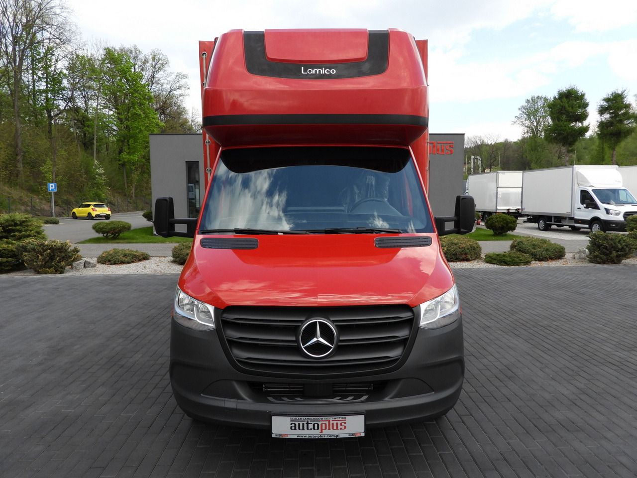 MERCEDES SPRINTER 316 8 PALLETS TARPAULIN LIFT CRUISE CONTROL AIR CONDITIONING 160HP - Xe van thùng mui bạt: hình 5 MERCEDES SPRINTER 316 8 PALLETS TARPAULIN LIFT CRUISE CONTROL AIR CONDITIONING 160HP - Xe van thùng mui bạt: hình 5