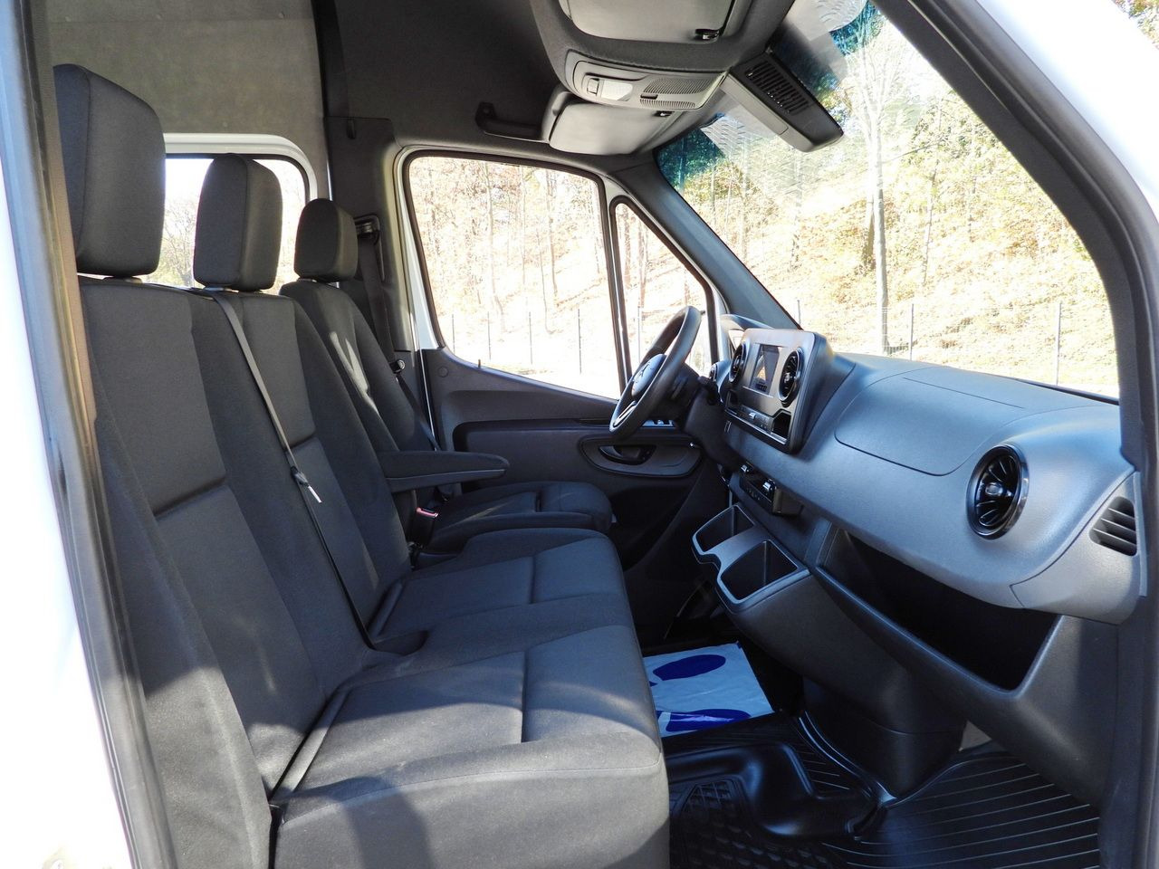 MERCEDES SPRINTER 316 BOX DELIVERY VAN 7 SEATS CRUISE CONTROL AUTOMATIC TRANSMISSION AIR CONDITIONING 160HP - Xe van chở hàng: hình 2 MERCEDES SPRINTER 316 BOX DELIVERY VAN 7 SEATS CRUISE CONTROL AUTOMATIC TRANSMISSION AIR CONDITIONING 160HP - Xe van chở hàng: hình 2