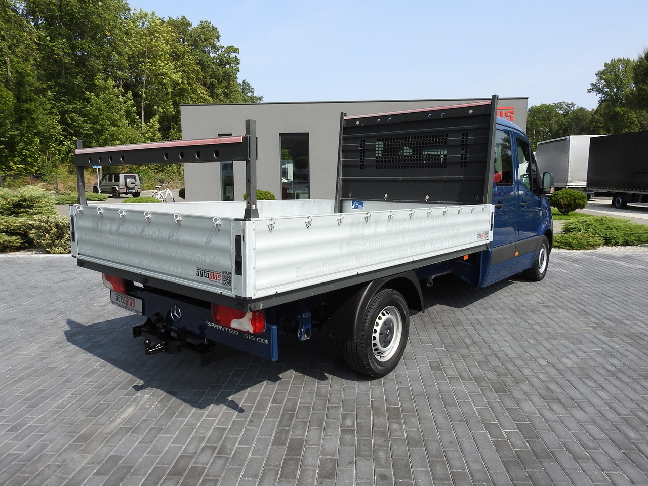 MERCEDES SPRINTER 316 STAKE BODY DOUBLE CABIN DOKA 7 SEATS AIR CONDITIONING 160HP - Xe tải van: hình 3 MERCEDES SPRINTER 316 STAKE BODY DOUBLE CABIN DOKA 7 SEATS AIR CONDITIONING 160HP - Xe tải van: hình 3