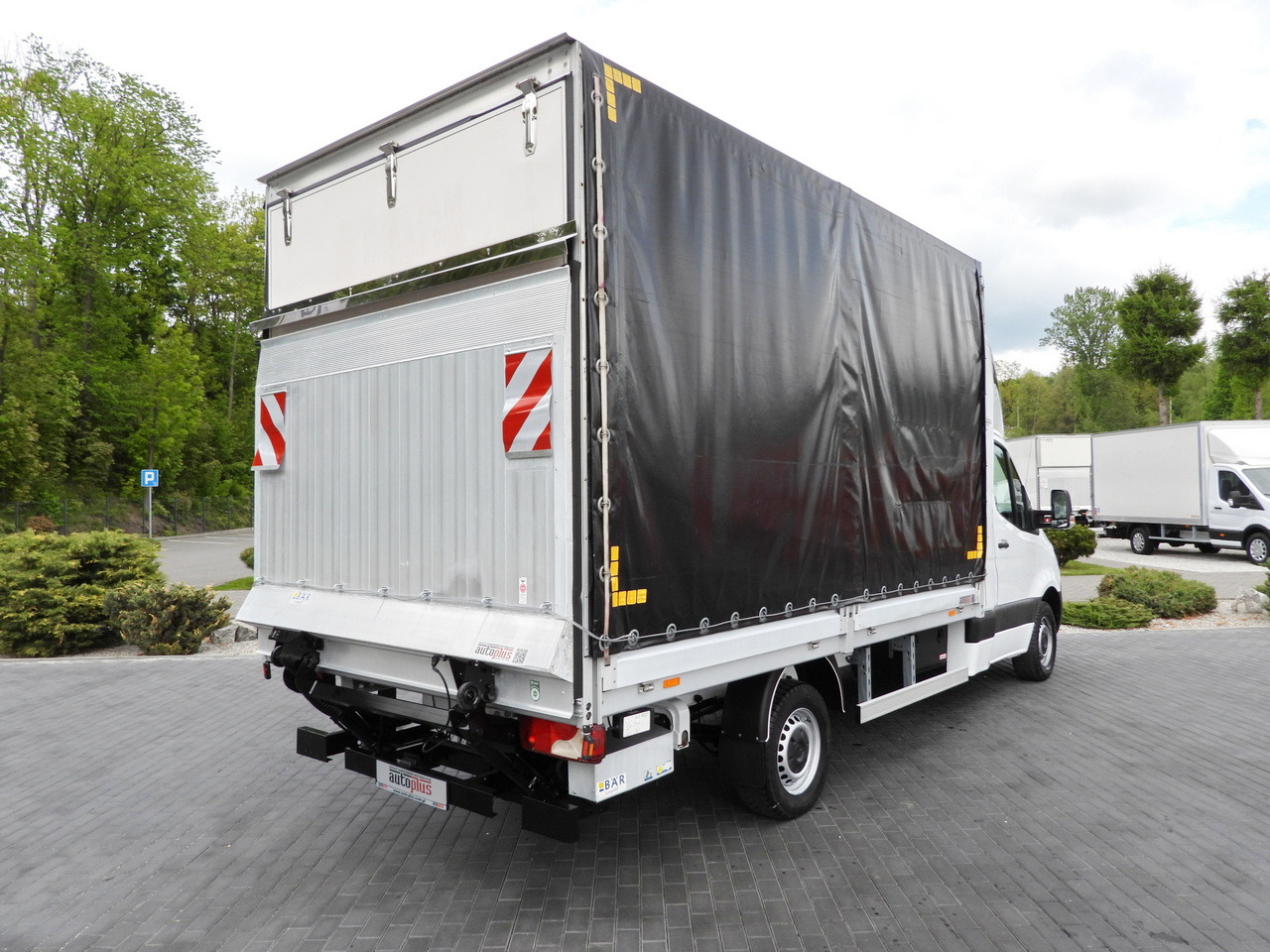 MERCEDES SPRINTER 316 TARPAULIN LIFT 8 PALLETS WEBASTO CRUISE CONTROL AIR CONDITIONING 160HP - Xe van thùng mui bạt: hình 3 MERCEDES SPRINTER 316 TARPAULIN LIFT 8 PALLETS WEBASTO CRUISE CONTROL AIR CONDITIONING 160HP - Xe van thùng mui bạt: hình 3