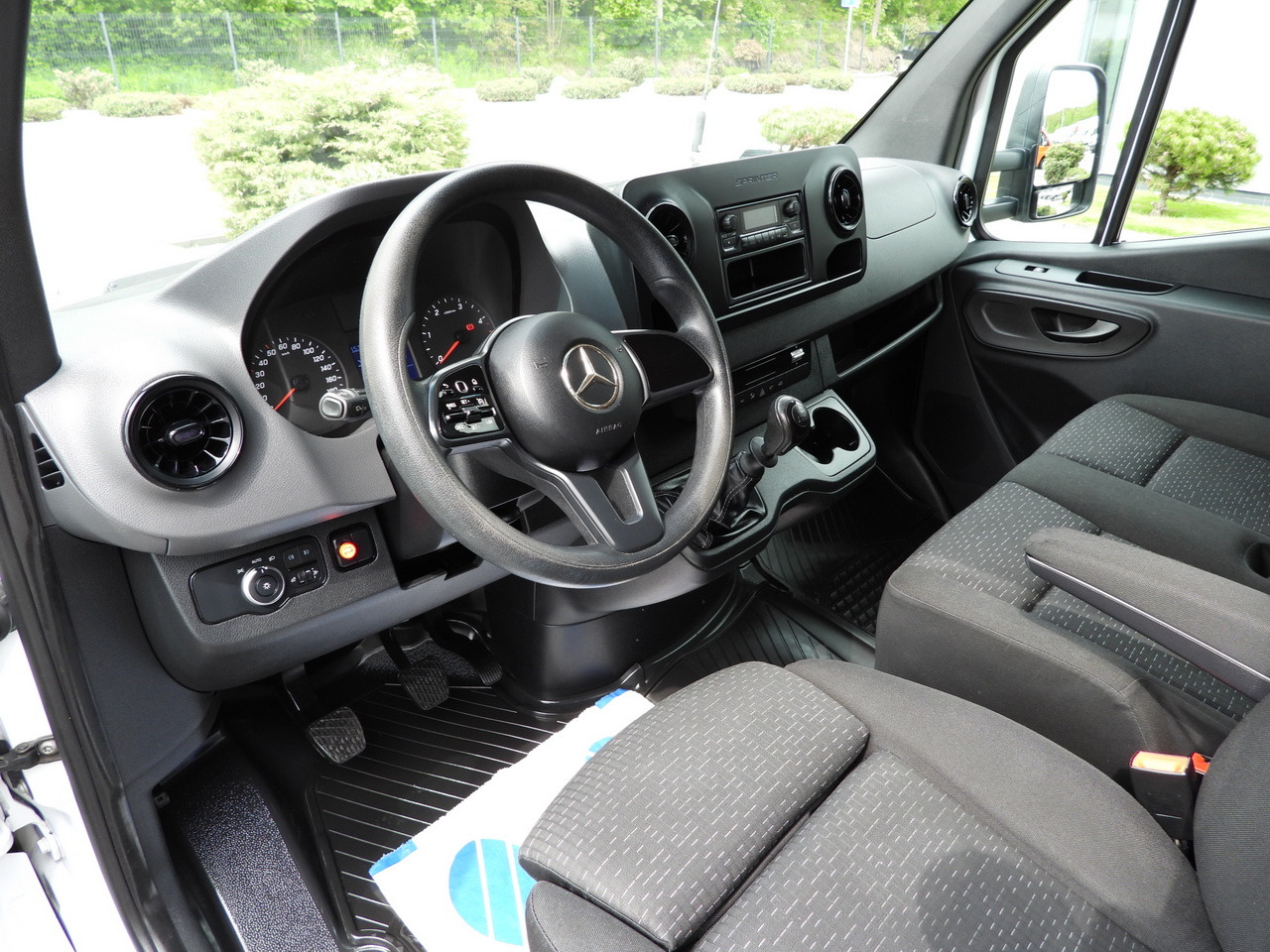 MERCEDES SPRINTER 316 TARPAULIN LIFT 8 PALLETS WEBASTO CRUISE CONTROL AIR CONDITIONING 160HP - Xe van thùng mui bạt: hình 2 MERCEDES SPRINTER 316 TARPAULIN LIFT 8 PALLETS WEBASTO CRUISE CONTROL AIR CONDITIONING 160HP - Xe van thùng mui bạt: hình 2