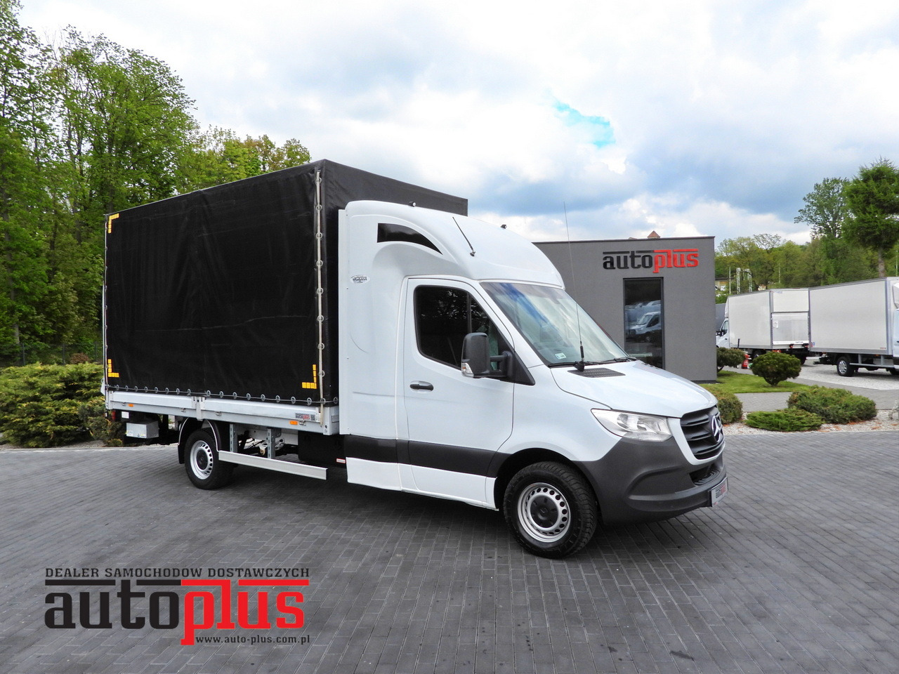 MERCEDES SPRINTER 316 TARPAULIN LIFT 8 PALLETS WEBASTO CRUISE CONTROL AIR CONDITIONING 160HP - Xe van thùng mui bạt: hình 1 MERCEDES SPRINTER 316 TARPAULIN LIFT 8 PALLETS WEBASTO CRUISE CONTROL AIR CONDITIONING 160HP - Xe van thùng mui bạt: hình 1