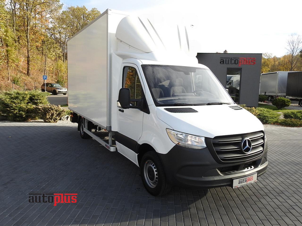 MERCEDES SPRINTER BOX LIFT 8 PALLETS AIR CONDITIONING 150HP - Xe tải nhỏ thùng kín: hình 1 MERCEDES SPRINTER BOX LIFT 8 PALLETS AIR CONDITIONING 150HP - Xe tải nhỏ thùng kín: hình 1