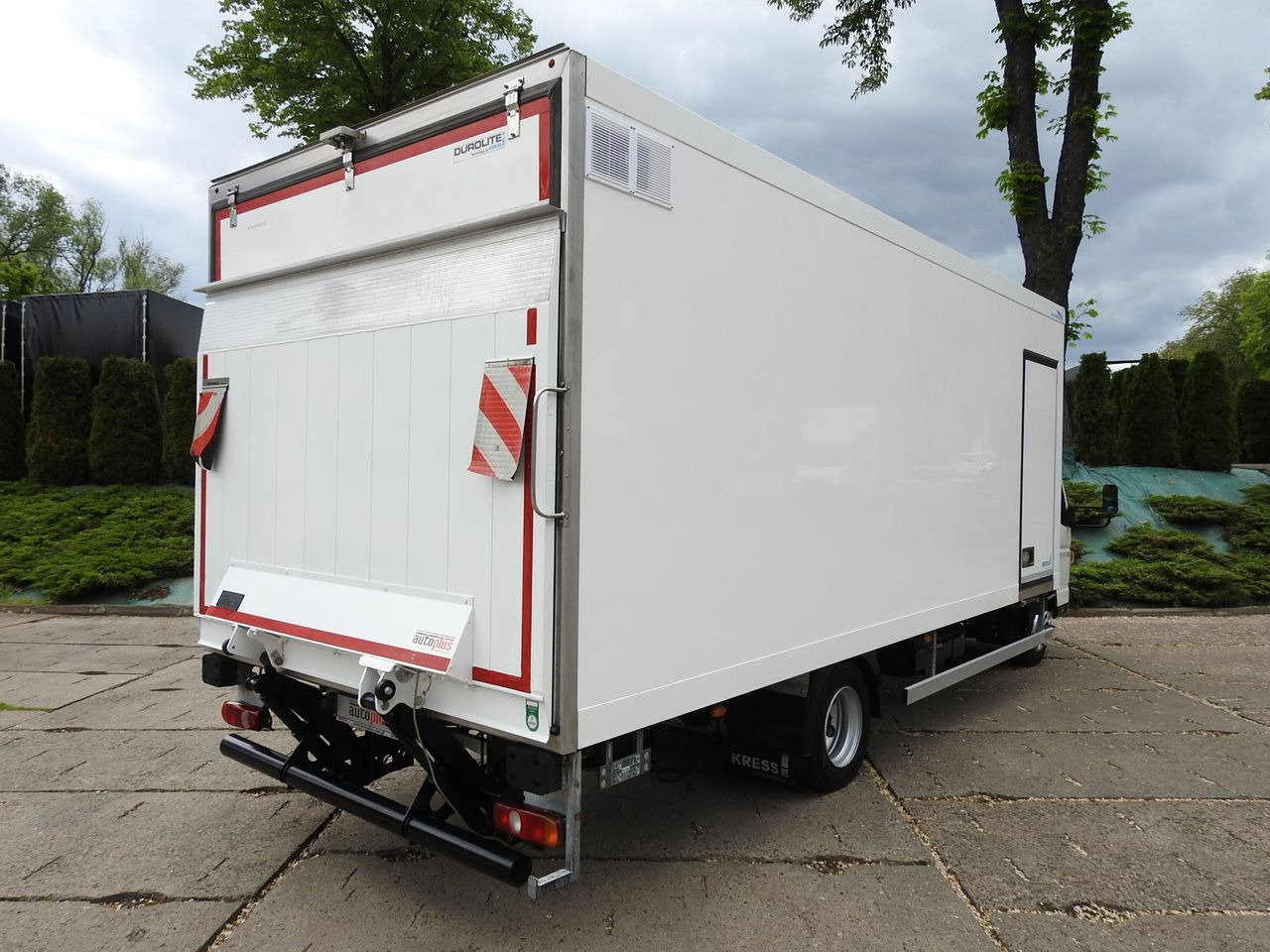 MITSUBISHI CANTER FUSO 7C15 REGRIGERATOR BOX -4*C LIFT POWER SUPPLY 230V AIR CONDITIONING AUTOMATIC TRANSMISSION 150HP - Xe tải đông lạnh: hình 3 MITSUBISHI CANTER FUSO 7C15 REGRIGERATOR BOX -4*C LIFT POWER SUPPLY 230V AIR CONDITIONING AUTOMATIC TRANSMISSION 150HP - Xe tải đông lạnh: hình 3