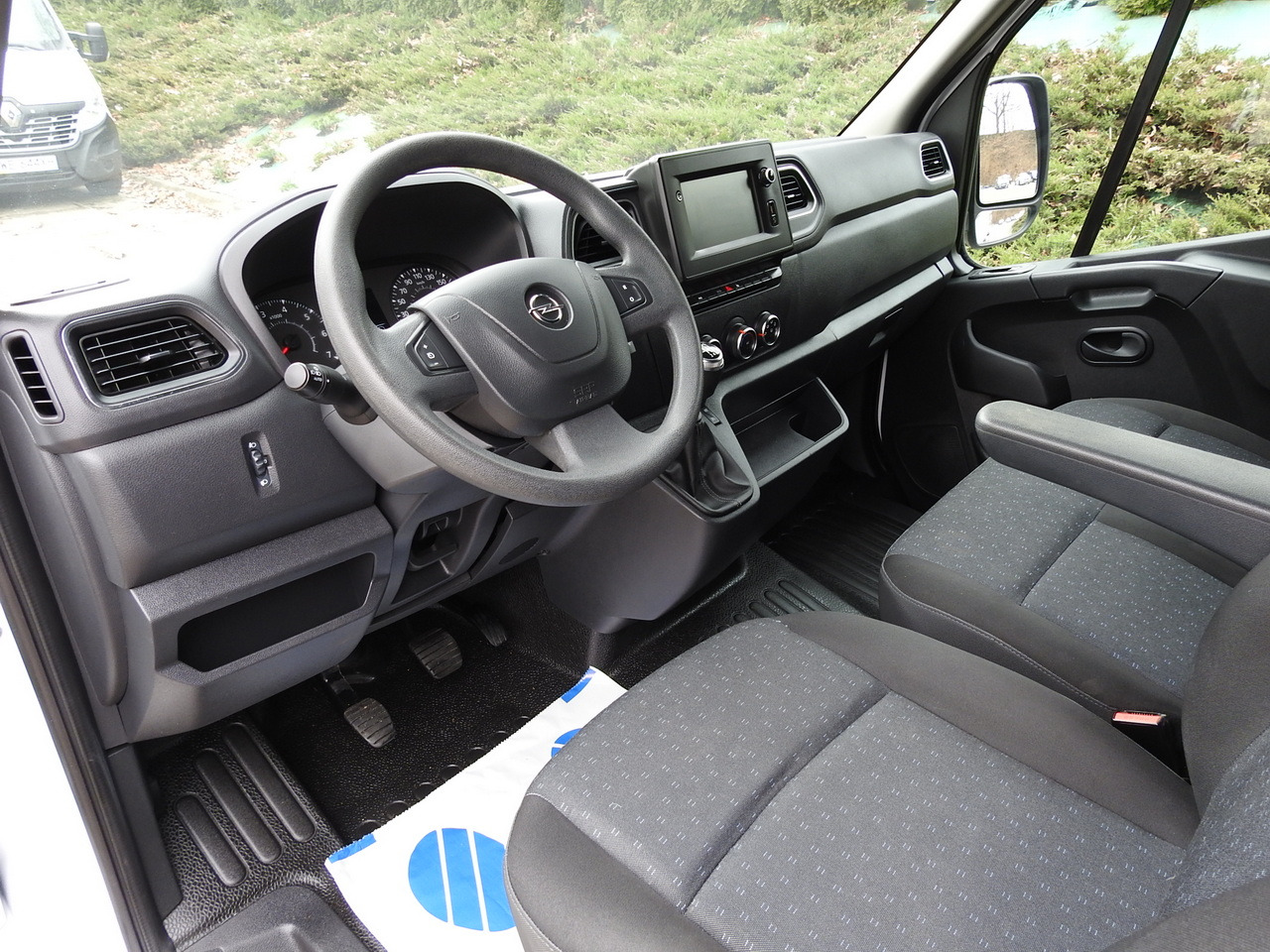 OPEL MOVANO REFRIGERATOR VAN 0*C CRUISE CONTROL NAVIGATION AIR CONDITIONING LED LIGHTS 136HP - Xe van đông lạnh: hình 2 OPEL MOVANO REFRIGERATOR VAN 0*C CRUISE CONTROL NAVIGATION AIR CONDITIONING LED LIGHTS 136HP - Xe van đông lạnh: hình 2