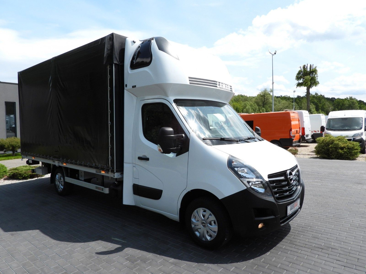 Opel MOVANO PRITSCHE PLANE AUFZUG 9 PALETTEN WEBASTO - Xe van thùng mui bạt: hình 4 Opel MOVANO PRITSCHE PLANE AUFZUG 9 PALETTEN WEBASTO - Xe van thùng mui bạt: hình 4