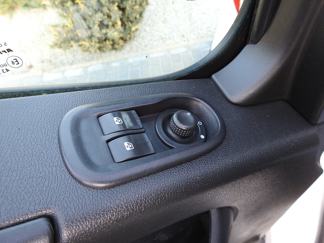 Xe van chở hàng RENAULT MASTER BOX DELIVERY VAN 7 SEATS CRUISE CONTROL AIR CONDITIONING 130HP: hình 21 Xe van chở hàng RENAULT MASTER BOX DELIVERY VAN 7 SEATS CRUISE CONTROL AIR CONDITIONING 130HP: hình 21