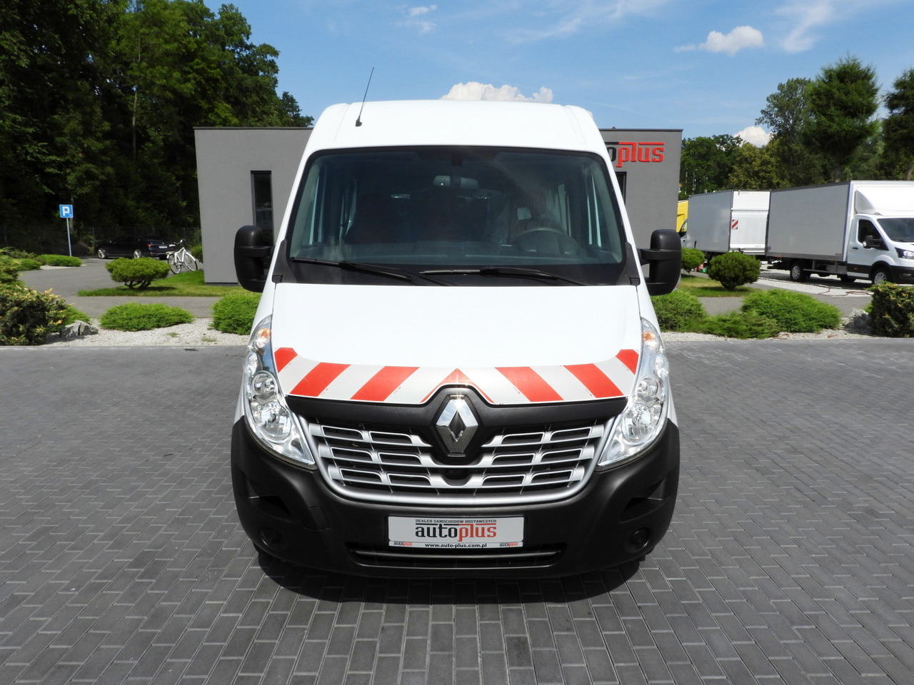 RENAULT MASTER BOX DELIVERY VAN 7 SEATS CRUISE CONTROL TWIN WHEELS AIR CONDITIONING 145HP - Xe van chở hàng: hình 5 RENAULT MASTER BOX DELIVERY VAN 7 SEATS CRUISE CONTROL TWIN WHEELS AIR CONDITIONING 145HP - Xe van chở hàng: hình 5