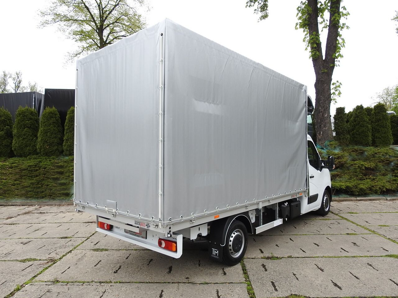 RENAULT MASTER NEW TARPAULIN 8 PALLETS CRUISE CONTROL LED LIGHTS AIR CONDITIONING 165HP - Xe van thùng mui bạt: hình 3 RENAULT MASTER NEW TARPAULIN 8 PALLETS CRUISE CONTROL LED LIGHTS AIR CONDITIONING 165HP - Xe van thùng mui bạt: hình 3