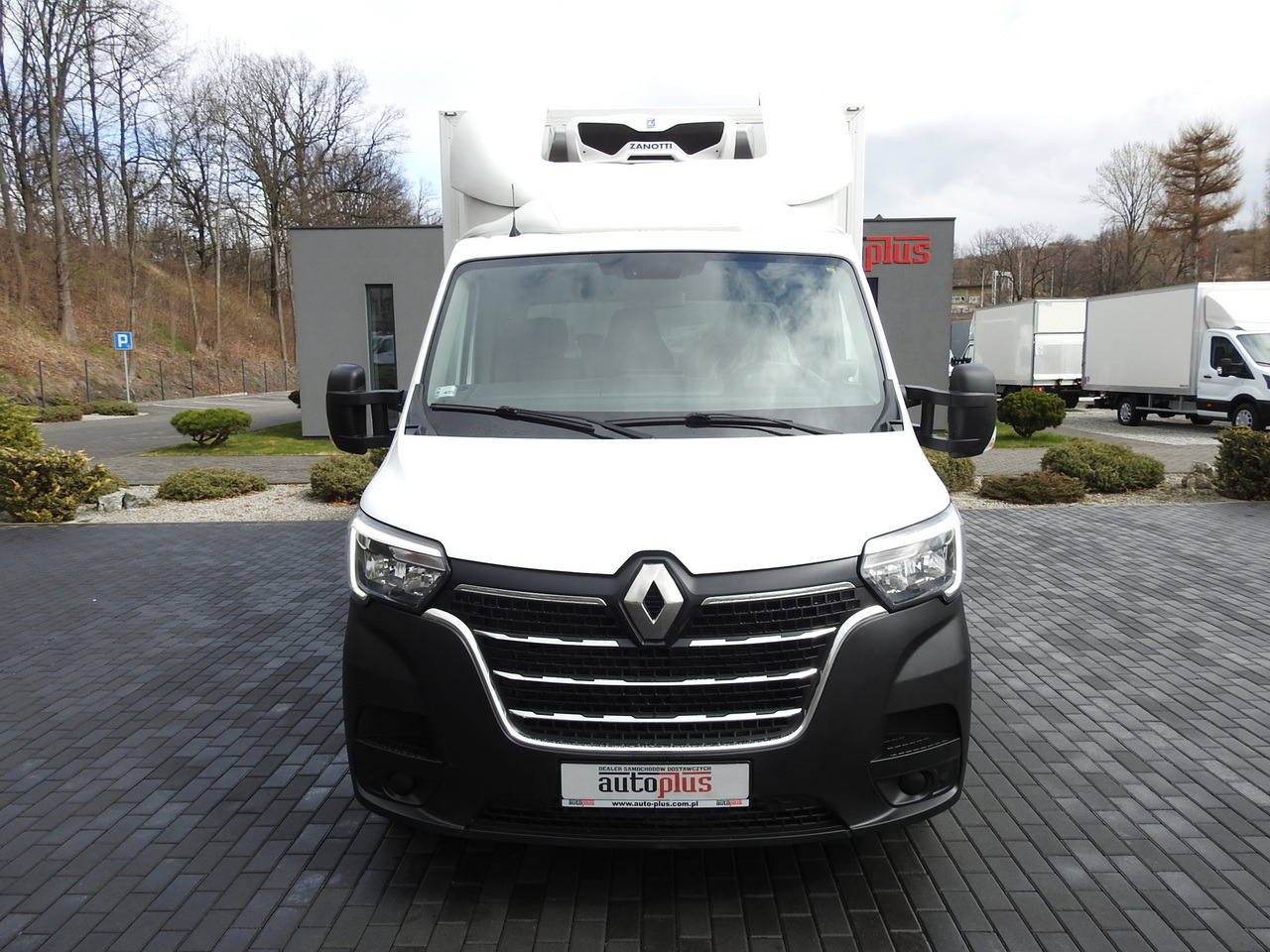 RENAULT MASTER  REGRIGERATOR BOX 0*C LED LIGHTS AIR CONDITIONING  145HP - Xe van đông lạnh: hình 5 RENAULT MASTER  REGRIGERATOR BOX 0*C LED LIGHTS AIR CONDITIONING  145HP - Xe van đông lạnh: hình 5