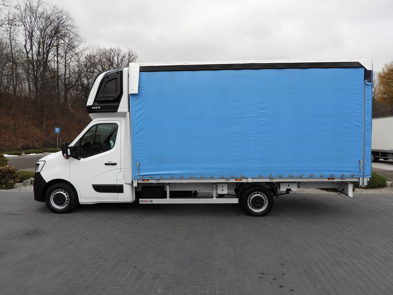 Xe van thùng mui bạt RENAULT MASTER TARPAULIN 10 PALLETS CRUISE CONTROL NAVIGATION LED LIGHTS PNEUMATICS AIR CONDITIONING 165HP: hình 9 Xe van thùng mui bạt RENAULT MASTER TARPAULIN 10 PALLETS CRUISE CONTROL NAVIGATION LED LIGHTS PNEUMATICS AIR CONDITIONING 165HP: hình 9