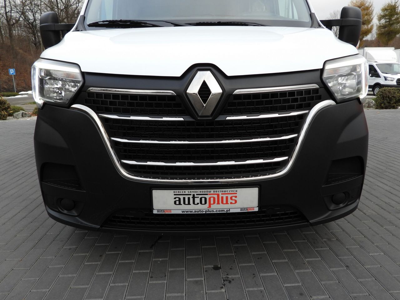 Xe van thùng mui bạt RENAULT MASTER TARPAULIN 10 PALLETS CRUISE CONTROL NAVIGATION LED LIGHTS PNEUMATICS AIR CONDITIONING 165HP: hình 14 Xe van thùng mui bạt RENAULT MASTER TARPAULIN 10 PALLETS CRUISE CONTROL NAVIGATION LED LIGHTS PNEUMATICS AIR CONDITIONING 165HP: hình 14