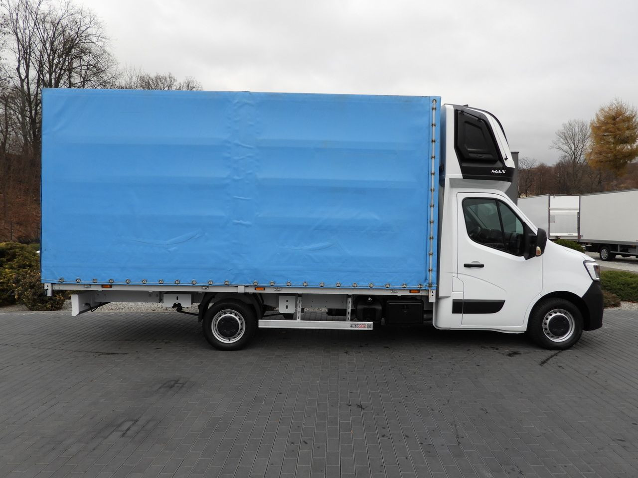 Xe van thùng mui bạt RENAULT MASTER TARPAULIN 10 PALLETS CRUISE CONTROL NAVIGATION LED LIGHTS PNEUMATICS AIR CONDITIONING 165HP: hình 7 Xe van thùng mui bạt RENAULT MASTER TARPAULIN 10 PALLETS CRUISE CONTROL NAVIGATION LED LIGHTS PNEUMATICS AIR CONDITIONING 165HP: hình 7