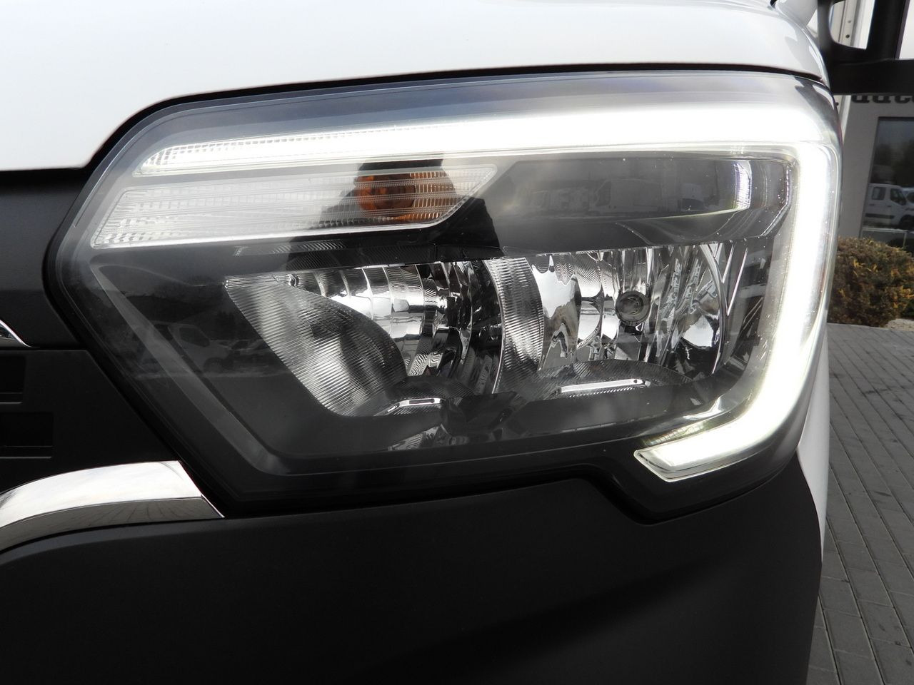 Xe van thùng mui bạt RENAULT MASTER TARPAULIN 10 PALLETS CRUISE CONTROL NAVIGATION LED LIGHTS PNEUMATICS AIR CONDITIONING 165HP: hình 20 Xe van thùng mui bạt RENAULT MASTER TARPAULIN 10 PALLETS CRUISE CONTROL NAVIGATION LED LIGHTS PNEUMATICS AIR CONDITIONING 165HP: hình 20