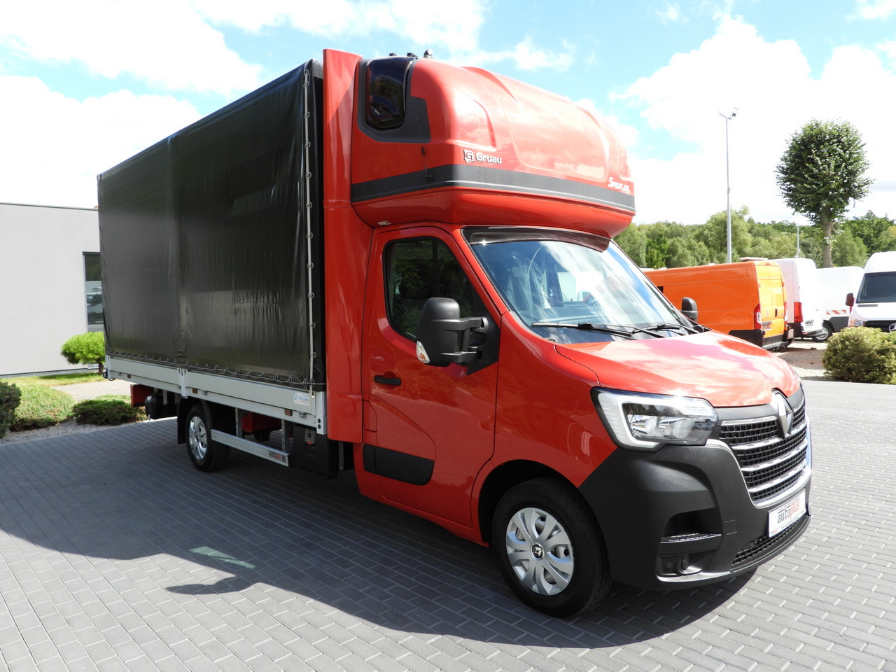 RENAULT MASTER TARPAULIN 10 PALLETS WEBASTO CRUISE CONTROL LED LIGHTS AIR CONDITIONING 165HP - Xe van thùng mui bạt: hình 4 RENAULT MASTER TARPAULIN 10 PALLETS WEBASTO CRUISE CONTROL LED LIGHTS AIR CONDITIONING 165HP - Xe van thùng mui bạt: hình 4